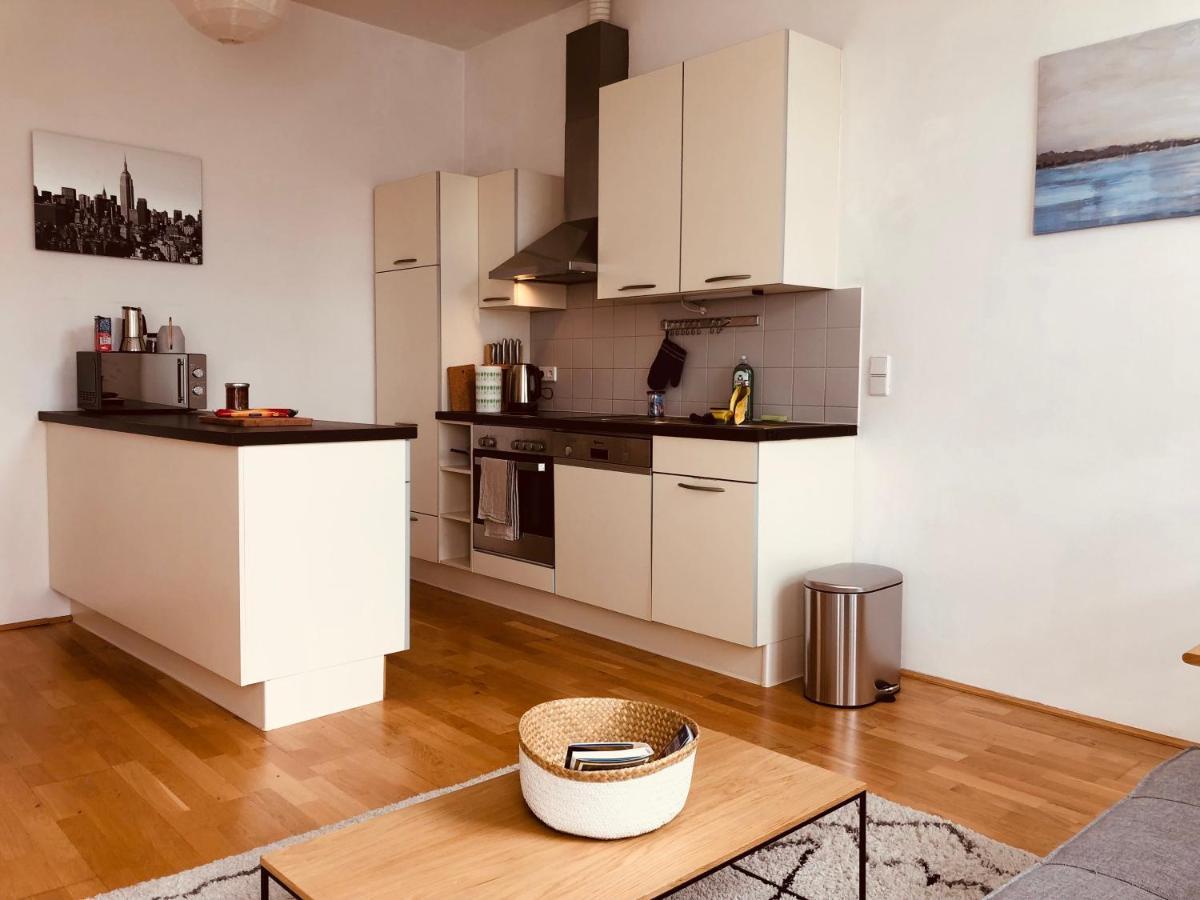 Helle 4 Zimmer Familien-Wohnung Mit Balkon! Schloss Schonbrunn In Gehdistanz Вена Экстерьер фото
