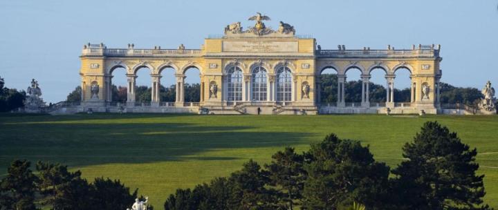 Helle 4 Zimmer Familien-Wohnung Mit Balkon! Schloss Schonbrunn In Gehdistanz Вена Экстерьер фото