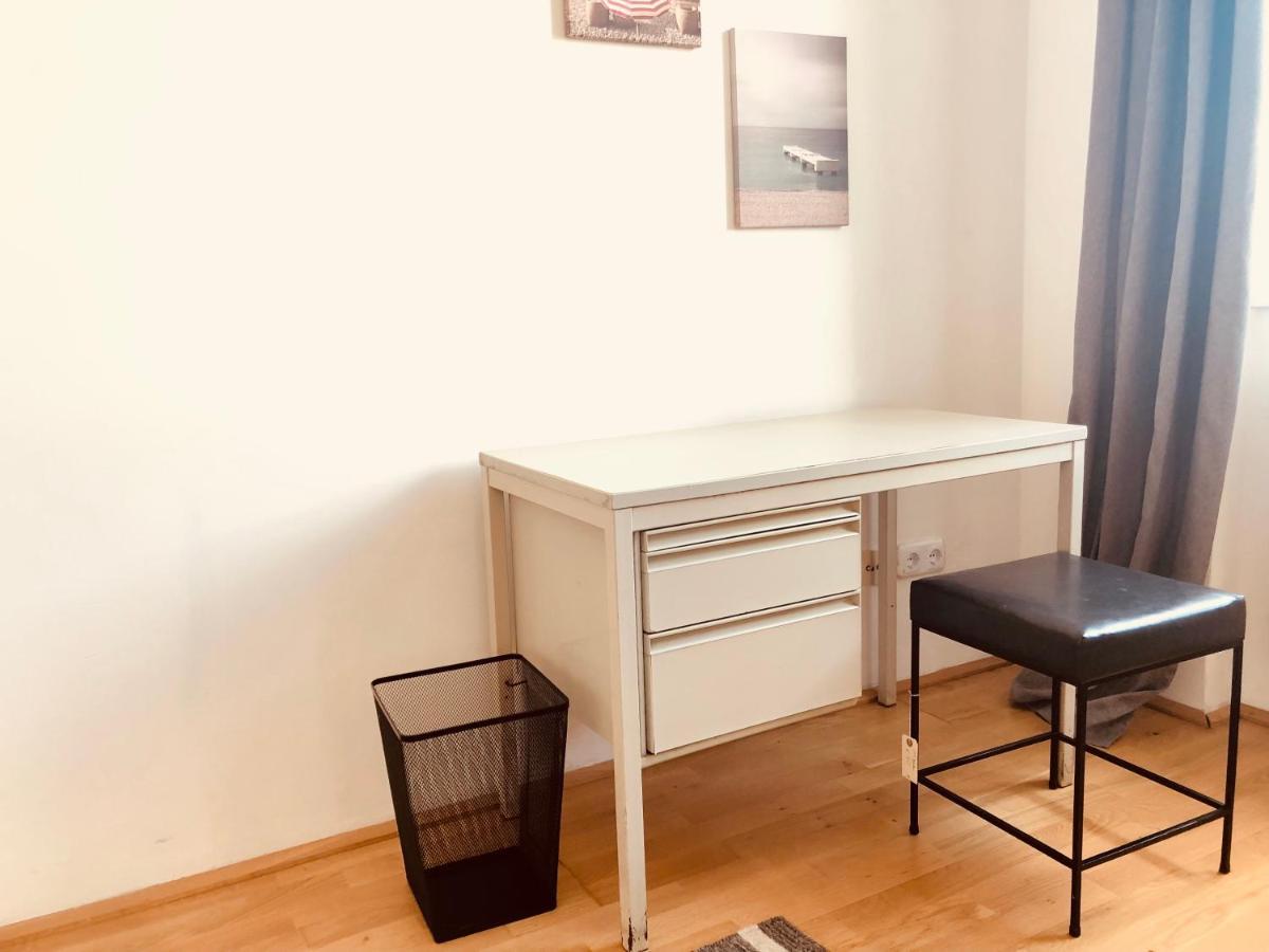 Helle 4 Zimmer Familien-Wohnung Mit Balkon! Schloss Schonbrunn In Gehdistanz Вена Экстерьер фото
